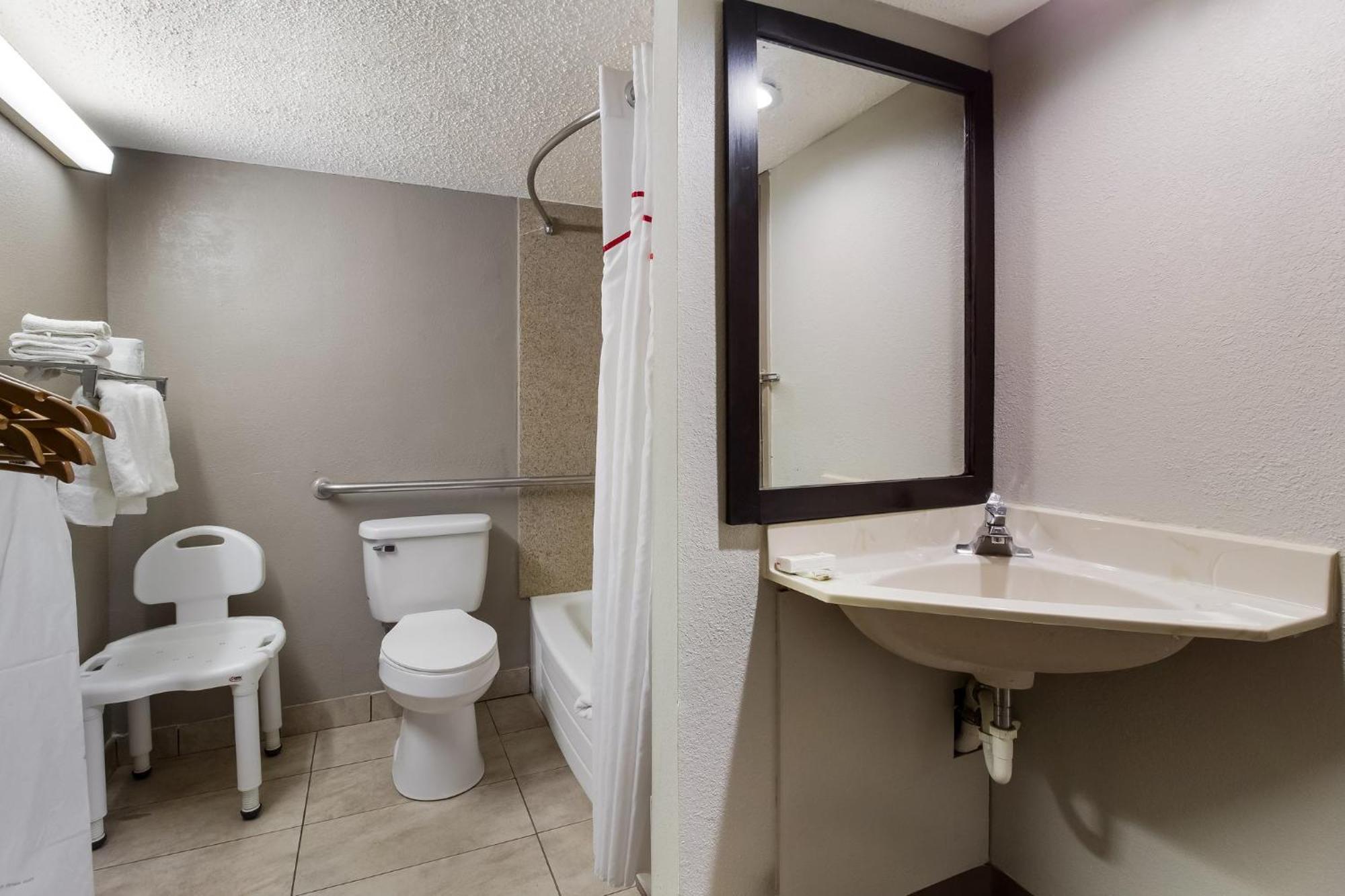Red Roof Inn Ню Стантън Екстериор снимка