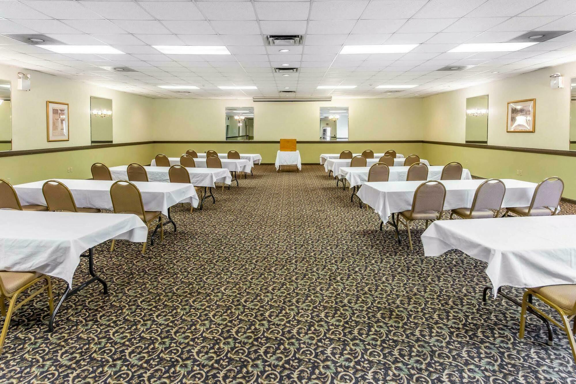 Red Roof Inn Ню Стантън Екстериор снимка